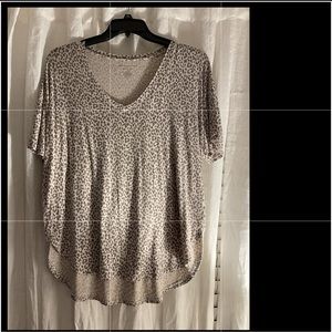 AE V neck slightly used